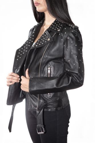 blouson pour femme en cuir � clous