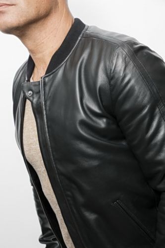 Blouson cuir agneau Giorgio Ronaldo noir.