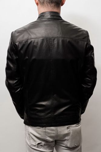 Blouson cuir perforé